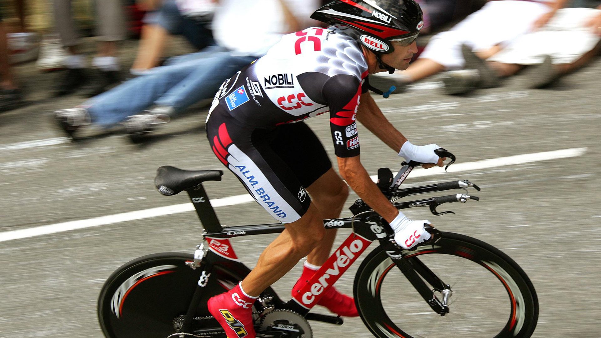 巴萨战术灵活多变，青年才俊全面爆发，巴萨最经典的比赛